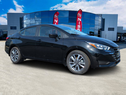 New 2025 Nissan Versa SV w/ Trunk Package