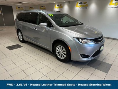 Used 2019 Chrysler Pacifica Touring-L
