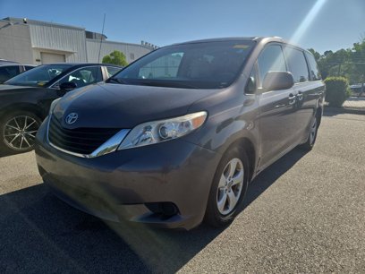 Used 2011 Toyota Sienna LE