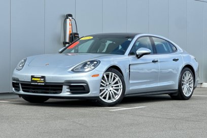 Used 2018 Porsche Panamera 4