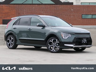 New 2025 Kia Niro SX Touring