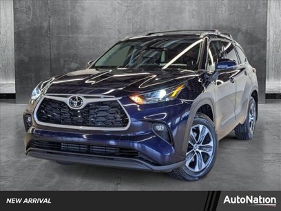Used 2022 Toyota Highlander XLE