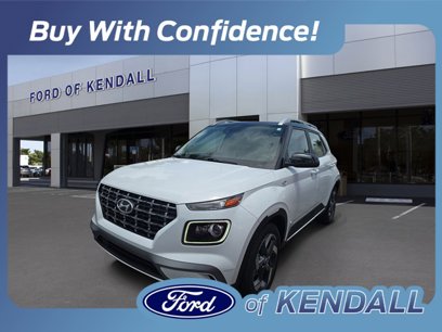 Used 2022 Hyundai Venue Limited w/ Cargo Package