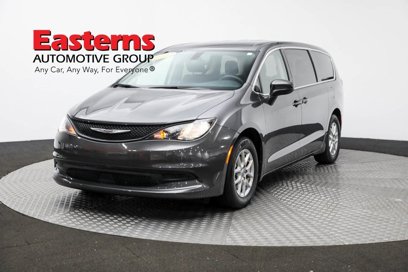 Used 2022 Chrysler Voyager LX