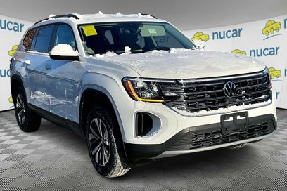 New 2025 Volkswagen Atlas SE