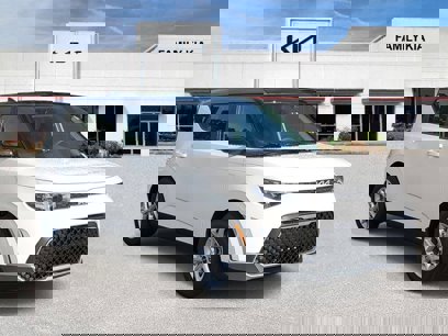 New 2025 Kia Soul S