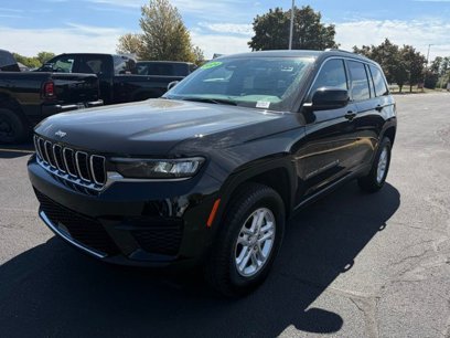 Used 2024 Jeep Grand Cherokee Laredo w/ Luxury Tech Group I