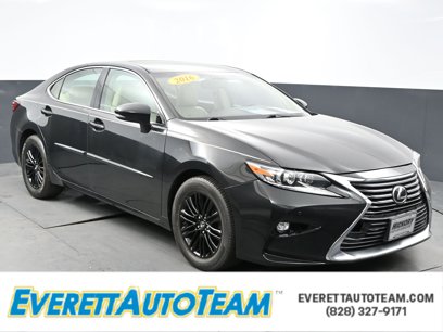 Used 2016 Lexus ES 350 w/ Navigation System Package