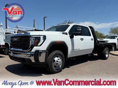 New 2025 GMC Sierra 3500 Pro w/ Convenience Package