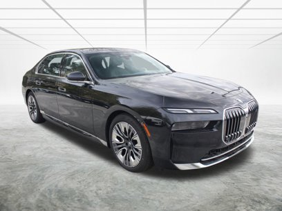New 2024 BMW i7 xDrive60 w/ Premium Package
