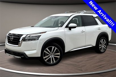 Certified 2025 Nissan Pathfinder Platinum