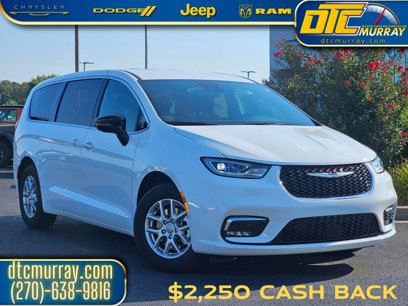 New 2025 Chrysler Pacifica Select