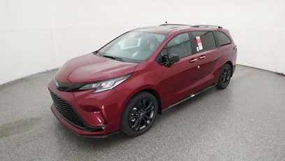 New 2025 Toyota Sienna XSE