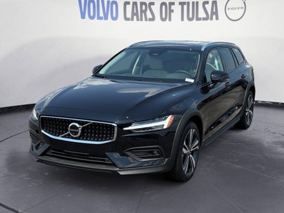 New 2026 Volvo V60 B5 Cross Country Plus w/ Protection Package Premier