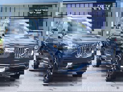 New 2025 Volvo XC90 B6 Plus w/ Protection Package Premier
