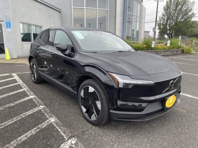 New 2025 Volvo EX30 Plus w/ Protection Package Premier