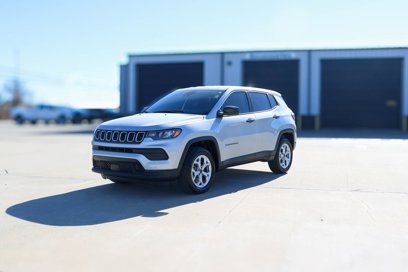 New 2025 Jeep Compass Sport