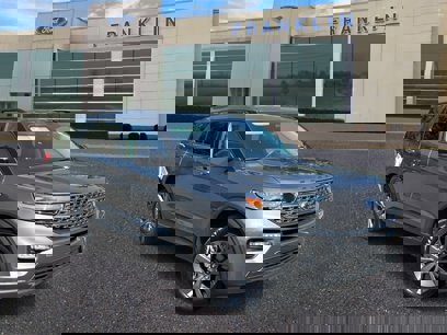 Certified 2022 Ford Explorer XLT w/ Equipment Group 202A