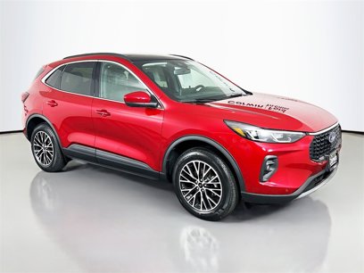 New 2025 Ford Escape SE w/ PHEV Premium Package