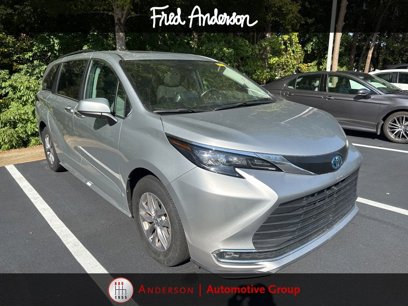 Used 2024 Toyota Sienna XLE