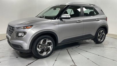 Used 2023 Hyundai Venue SEL