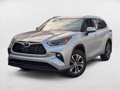 New 2025 Toyota Highlander XLE