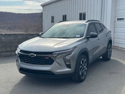 Used 2024 Chevrolet Trax RS