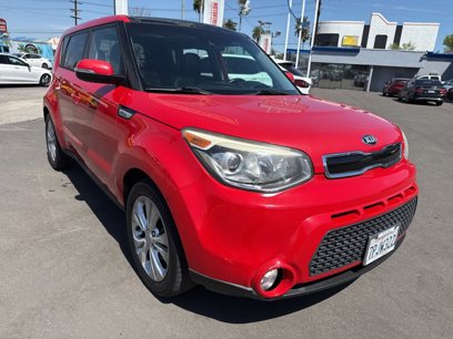 Used 2016 Kia Soul ! w/ Premium Package