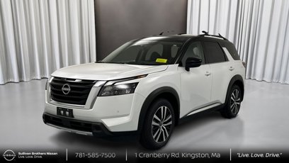 New 2025 Nissan Pathfinder Platinum