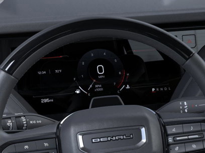 New 2025 GMC Yukon Denali w/ Denali Reserve Package