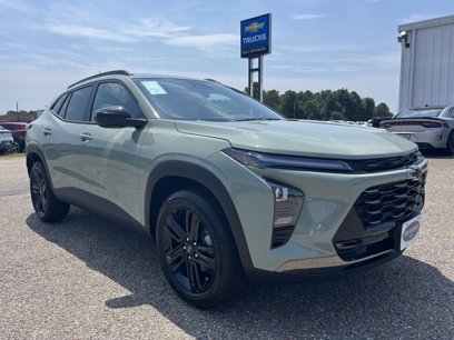 New 2025 Chevrolet Trax ACTIV w/ Sunroof Package