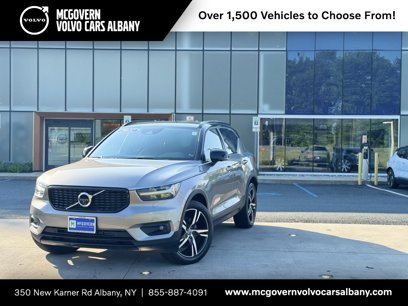 Certified 2022 Volvo XC40 T5 R-Design