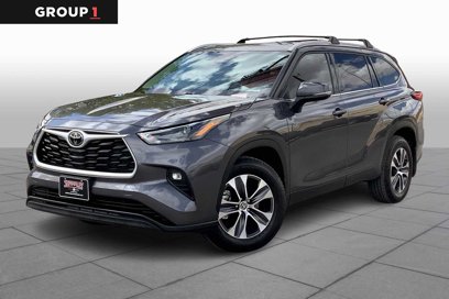 Used 2022 Toyota Highlander XLE