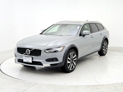 New 2025 Volvo V90 B6 Cross Country Plus w/ Climate Package