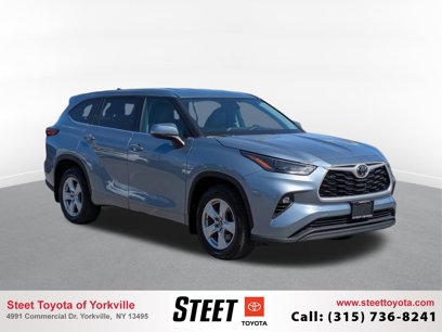 Used 2022 Toyota Highlander LE