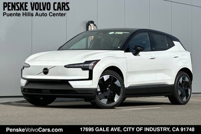 New 2025 Volvo EX30 Plus w/ Climate Package