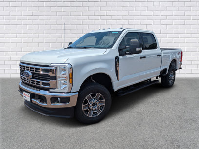 New 2025 Ford F350 XLT