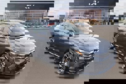 New 2025 Kia K4 GT-Line w/ GT-Line Premium Package