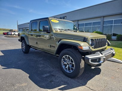 New 2025 Jeep Gladiator Sport