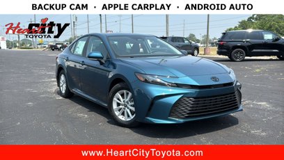 New 2025 Toyota Camry LE