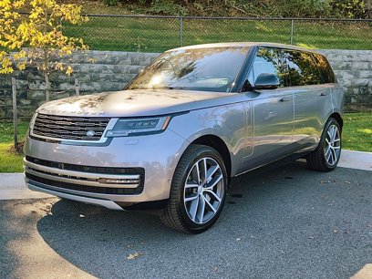New 2025 Land Rover Range Rover Long Wheelbase SE