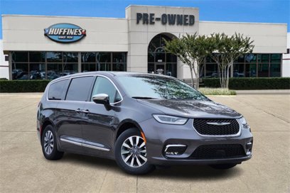 Certified 2023 Chrysler Pacifica Limited