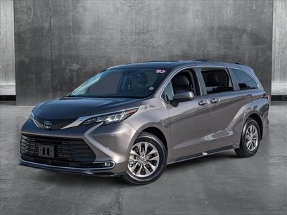 Used 2023 Toyota Sienna XLE