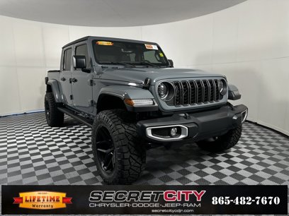 New 2024 Jeep Gladiator Sport