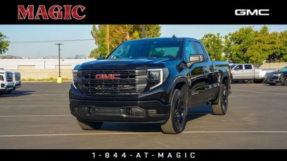 New 2025 GMC Sierra 1500 Pro w/ Graphite Edition