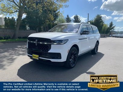 New 2025 Lincoln Navigator L Reserve