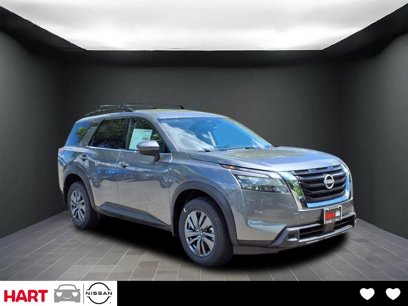 New 2025 Nissan Pathfinder SV