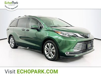 Used 2022 Toyota Sienna Platinum