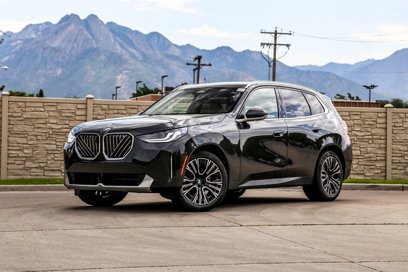 New 2025 BMW X3 xDrive30i w/ Premium Package