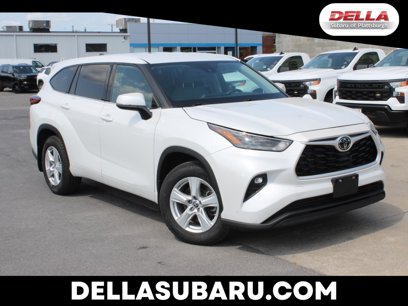 Used 2022 Toyota Highlander LE